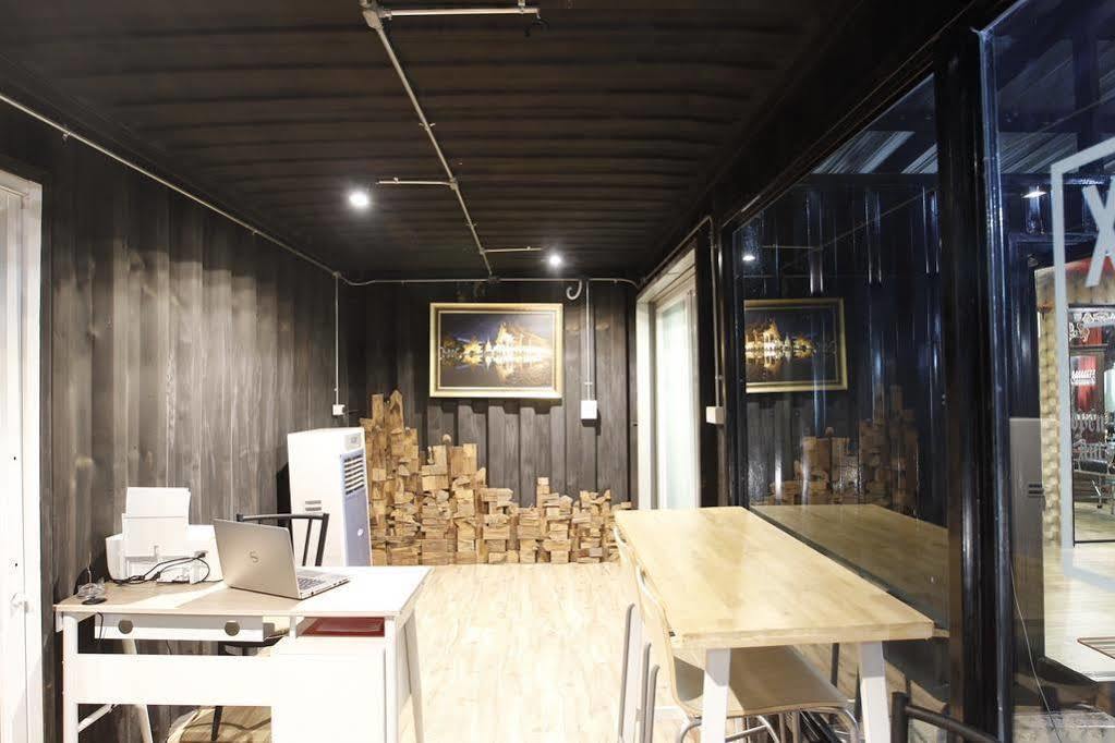 Oyo 673 Nice Sleep Box Hotel Chiang Mai Exterior foto