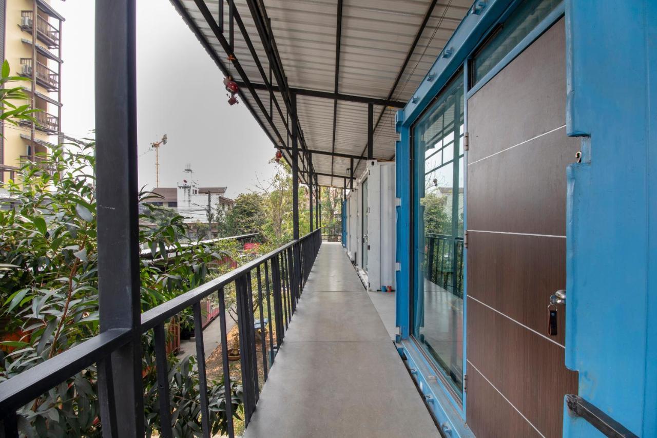 Oyo 673 Nice Sleep Box Hotel Chiang Mai Exterior foto
